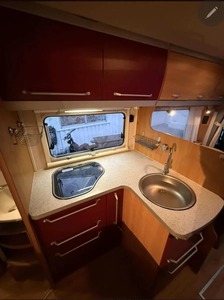 Autocaravana Mobil TT670SB 2008 con Cama Francesa, Azul Oscuro, Caravana Alemana de Aluminio, Muy Limpia y Bien Cuidada - Product Image 6