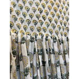 Blusa de Mujer Gypsy con Estampado Floral de Lino, Transpirable, con Cuello Alto Bordado y Decoración de Lentejuelas, Talla XL Disponible - Product Image 5