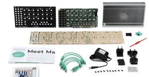 Kit de Sintetizador Analógico Semi-modular Moog Mavis y Módulo Eurorack - 44HP - Product Image 2