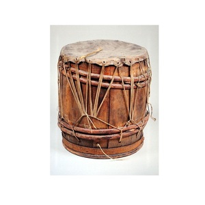 Instrumento musical de tambor tradicional hecho a mano de madera perfecto para festivales folclóricos reuniones culturales y música escénica - Product Image 2