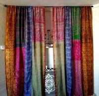 All'ingrosso lotto indiano Vintage vecchio Sari di seta Multi-colore fatto a mano Patchwork riciclato tenda porta drappo di nozze ombra cubicolo