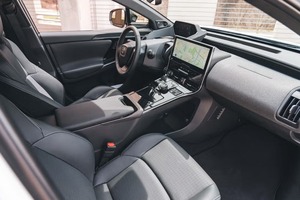 Superbe État Impeccable Véhicule d'Occasion Neuf 2024 BZ4X E-V X-MODE 4x4 Transmission Automatique Conduite à Gauche/Droite Livraison Rapide Disponible - Product Image 1