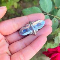 Anillo de Boda de Lujo en Plata de Ley con Piedra Natural Triple de Piedra Lunar, Engaste de Bisel, Diseño Largo y Elegante, Piedra de Nacimiento de Junio para Mujer