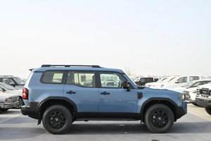 2024 L.C250 Ad Ve Ntu.re Première Édition 2.4L Turbo 5 Places Diesel Automatique SUV AWD Volant à Gauche Cuir - Product Image 6