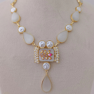 Conjuntos de pendientes de collar de perlas de imitación de fusión de perlas Diseño de piedra de lágrima único Material de latón pesado Estilo lindo Joyería de mujer - Product Image 1