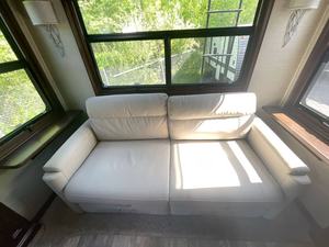 Autocaravana Usada 2019 Drv L-u-x-u-r-y Suites M-o-b-i-l-e Suites 36RSSB3 - Product Image 6