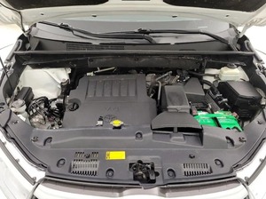 Voiture à essence Toyota HighLd LE Plus d'occasion grise/blanche 2015, transmission automatique, transmission intégrale, conduite à gauche/droite - Product Image 5