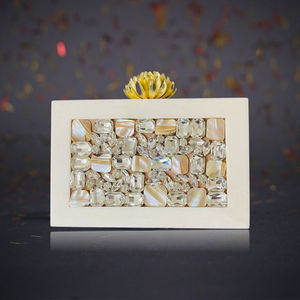 Nouvelle pochette tendance en résine faite à la main pour femmes et filles meilleur sac de soirée à bas prix BY LUXURY CRAFTS - Product Image 5