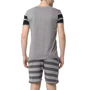 Conjunto de Camiseta y Pantalones Cortos para Hombre, con Tela Elástica Ligera 100% Poliéster, Logotipo Personalizado, para Fitness, Actividades al Aire Libre y Viajes - Product Image 5