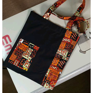 Sac fourre-tout en toile de coton noir avec imprimé tribal multicolore, poche et sangle, écologique, réutilisable, sac de transport quotidien - Product Image 1