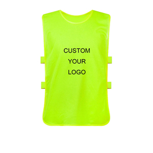 เสื้อฟุตบอลแขนกุดเสื้อกั๊กตาข่ายโพลีเอสเตอร์เสื้อ100% สำหรับฝึกฟุตบอลแบบใส่กลับด้านได้ - Product Image 1