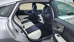 Sedán de Lujo Usado, Tamaño Completo, LS 500 Edición F SPORT 2025 - Product Image 5