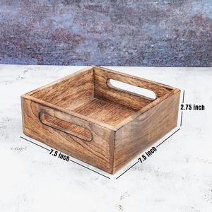 Servilletero Cuadrado de Madera de Mango Quemada para Decoración de Restaurantes, Accesorios de Cocina y Bar (7.5 x 7.5 x 2.75 pulgadas) - Product Image 4