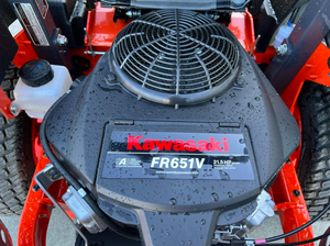 เครื่องตัดหญ้าแบบนั่งขับ Kubota Z242KW-48 รุ่นที่ดีที่สุด ขนาด 48 นิ้ว สำหรับงานพาณิชย์ เครื่องยนต์ดีเซล เครื่องตัดหญ้าอุตสาหกรรมแบบนั่งขับ - Product Image 6