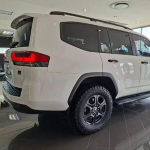 Auto Usado de Calidad a Precio Accesible, Toyota Land Cruiser 300 V6 3.3 D GR-S 2022, Volante a la Derecha - Product Image 1
