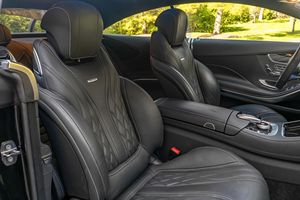 Mercedes-AMG S63 Coupé 2019 d'occasion en excellent état, 19 000 miles, V8 biturbo de 4,0 litres, transmission intégrale, non modifiée - Product Image 5