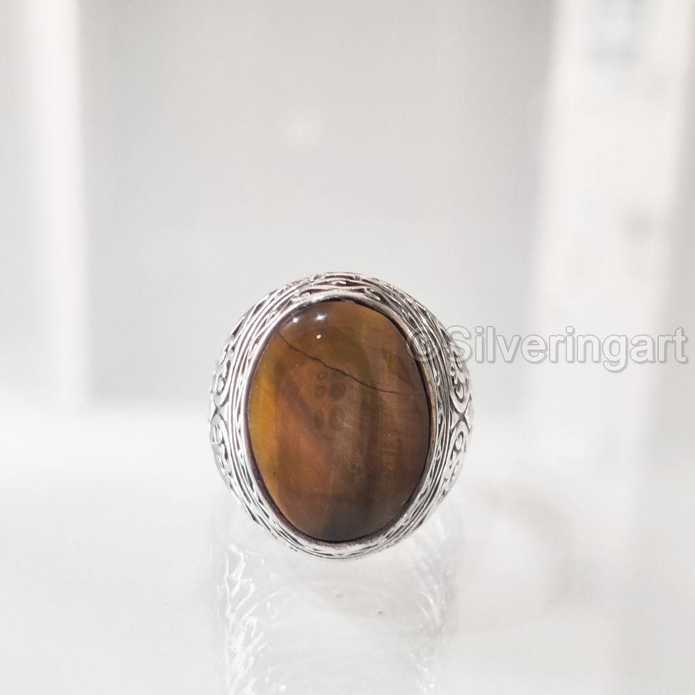 สีน้ำตาล