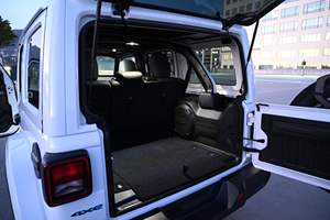 Wrangler Sport S 4xe 2024, Híbrido Enchufable de 375 hp, 4x4, Paquete Tecnológico, Sin Modificar - Product Image 5