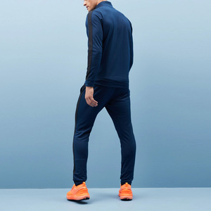 Ensemble de survêtement pour homme 2024 avec logo personnalisé, 100% polyester, respirant, séchage rapide, léger / Survêtement de jogging d'été / Vente en gros - Product Image 2