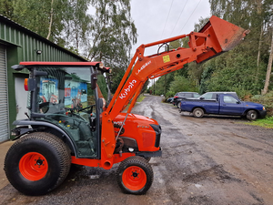 รถแทรกเตอร์ฟาร์ม M7060 70 แรงม้า พร้อมที่ตักด้านหน้า อะไหล่แท้คุณภาพดั้งเดิม เครื่องยนต์ ปั๊ม มอเตอร์ เกียร์ แบริ่ง ใช้งานได้ 10001-20000 ชั่วโมง น้ำหนัก 98 กิโลกรัม - Product Image 3