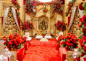 Decoración de Escenario de Boda con Temática Tamil Gold, Escenario de Boda de Lujo Estilo Maharaja de Sri Lanka, Decoración Real con Toque Dorado para Bodas en Texas - Product Image 4