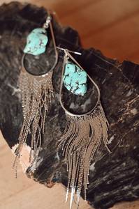 Boucles d'oreilles pendantes tendance en cristal turquoise, argent sterling plaqué or, avec design à franges, pour mariage et soirée - Product Image 3