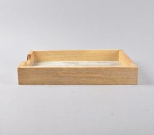 Bandeja de Madera Pulida Personalizada con Asa, Diseño Redondo para Servir Café, Té, Cena y Desayuno - Product Image 1