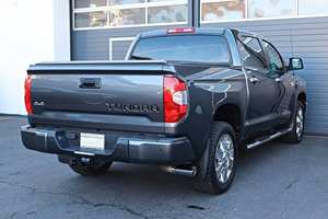 Tundra 2022 Usada, Asientos de Cuero, Control de Crucero ACC, Motor 4.5L, Tracción en las Cuatro Ruedas, Volante a la Izquierda, Automática, Neumáticos R18, Euro IV, Panorámica - Product Image 6