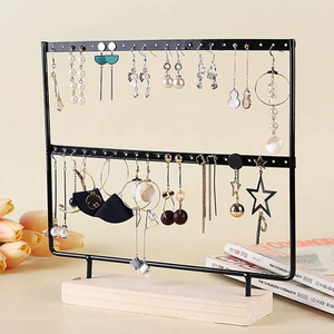 Organisateur de bijoux en métal noir à plusieurs niveaux pour colliers et boucles d'oreilles avec un plateau compartimenté disponible à prix de gros - Product Image 4