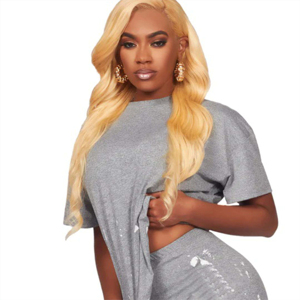 Ensemble T-shirt et short de sport pour femme de qualité supérieure, vêtements de sport tendance et durables pour les passionnés de fitness, logo personnalisé - Product Image 3