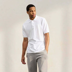 Polo à manches courtes élégant pour femmes Doux et respirant Idéal pour les tenues décontractées et les activités de plein air - Product Image 1