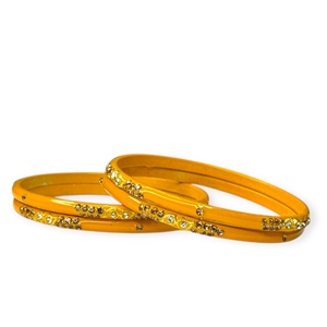Conjunto de Brazaletes de Boda Modernos Chapados en Oro Amarillo Brillante, Diseño Premium con Imitación de Perla a Precio de Mayoreo para Mujer - Product Image 3