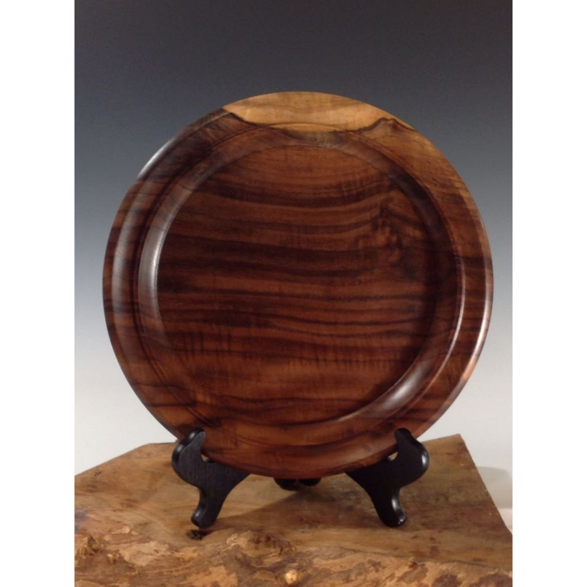 สีน้ำตาล