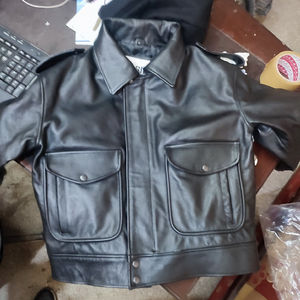 Chaqueta de Cuero para Mujer, Estilo Motera, con Mangas Desmontables, Chaqueta Bomber de Piel de Oveja, Chaqueta Universitaria - Product Image 1