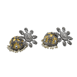 À la mode Nouveau Design À La Mode Jhumka Boucle D'oreille En Laiton Matériel Argent Se Ressemble Dualtone Bijoux pour Femmes et Filles - Product Image 2