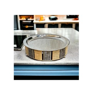 Venta al por mayor de acero inoxidable en relieve dorado y plato de frotamiento Calentador de alimentos hecho a mano Plato para servir Mesa - Product Image 2
