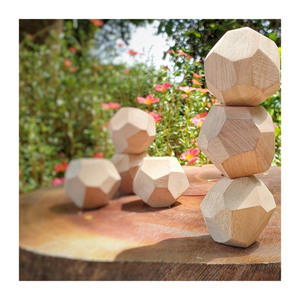 Jouet d'équilibre de roche en bois Montessori écologique/pierres d'empilage de roche en bois durables pour les tout-petits compétences fines/par 99 données d'or - Product Image 1