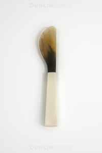Hot Selling Luxury Kitchen and Home Serving Utensils Carved Buffalo Horn Spoon Pair <b>Natural</b> <b>Crafts</b> - Product Image 2