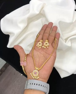 Conjunto de Collar con Acabado Mate CZ con Brazalete, Estilo Minimalista, Se Puede Usar con Atuendos Étnicos y Occidentales, Perfecto para Fiestas - Product Image 3