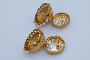 คุณภาพสูงการออกแบบล่าสุดต่างหูธรรมชาติวัสดุทองเหลืองโบราณสไตล์หมุดเครื่องประดับต่างหู Jhumka สำหรับผู้หญิงและเด็กผู้หญิง - Product Image 3