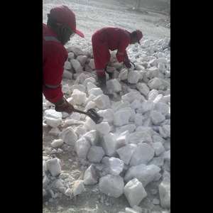 Roche de quartz naturel composée de cristal de quartz pur pour carreaux de sol de 30mm d'épaisseur Marque TAS - Product Image 3