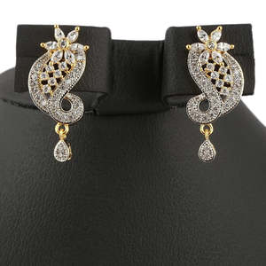 Kundan Jewellery <b>Locket</b> Set - Golden & <b>Silver</b> - Product Image 3