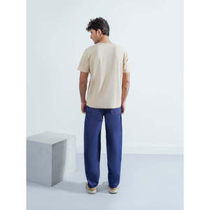 T-shirt de fitness AITANA 100 % coton, excellent tissu jersey léger de 220 grammes, technique de broderie unie, coupe régulière - Product Image 4