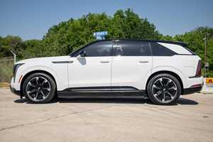 Escalade IQ Sport 2 2025 en Perfecto Estado - Product Image 3