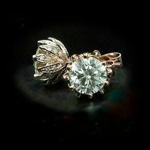 Boucles d'oreilles en argent 925 avec diamant Moissanite à coupe ronde de 2 ct - Product Image 1