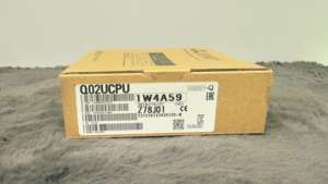 Contrôleur PLC RETRO Q02UCPU pour le contrôle industriel et la programmation PLC, matériel à forte demande disponible en stock - Product Image 3