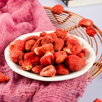 Bevroren Drogende Aardbeienchips Heerlijke Veganistische Gevriesdroogde Aardbeien Geleverd Door Vietnam-Boerderijen