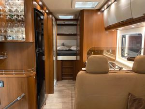 Autocaravana Económica Nueva 2017 Morelo Home 74H Euro5 de Lujo Usada para Acampar Blanca para 4-6 Personas con Horno Microondas - Product Image 2
