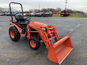 Haute qualité Kubota L3902 Mini tracteur compact 4WD 25hp-40hp chargeuse diesel Pelle rétrocaveuse pour usage agricole avec moteur à boîte de vitesses - Product Image 3
