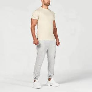 Fabricantes de Camisetas Personalizadas de algodón pesado Dtg, ropa de calle suave, transpirable y perfecta para ropa informal y actividades al aire libre - Product Image 3